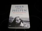 NIEUW - Hier om te helpen - 150 jaar Nederlandse Rode Kruis, Boeken, Geschiedenis | Vaderland, Nieuw, Ophalen