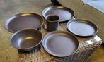 Enamel Barbones serviesset - borden - schaaltjes - bekers, Overige materialen, Ophalen of Verzenden, Zo goed als nieuw, Overige stijlen
