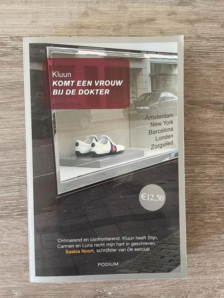Kluun - Komt een vrouw bij de dokter, Boeken, Literatuur, Zo goed als nieuw, Nederland, Ophalen of Verzenden