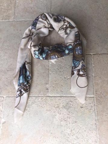 Grote klassieke sjaal, Haïti beschikbaar voor biedingen