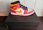 Nike Jordan 1 Mid Dia de los Muertos - Maat 45, Nike, Nieuw, Ophalen of Verzenden, Sneakers of Gympen