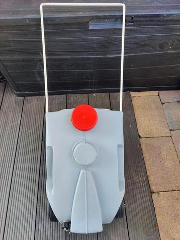 Vuilwater tank  beschikbaar voor biedingen