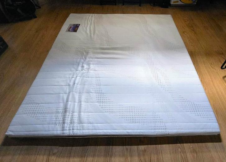 Nagenoeg nieuwe topper NASA-VISCO-Traagschuim 180x210 cm, Huis en Inrichting, Slaapkamer | Matrassen en Bedbodems, Zo goed als nieuw