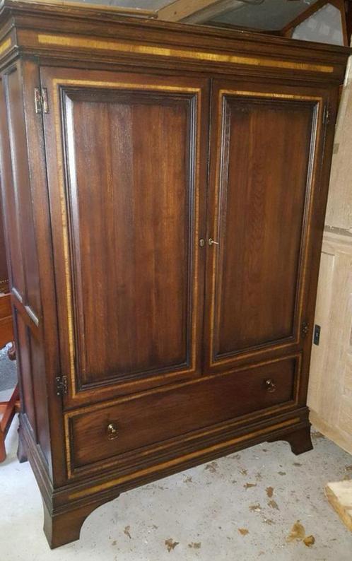 RAC Royal antiek engelse kast, Huis en Inrichting, Kasten | Buffetkasten, Ophalen