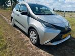 Toyota AYGO (bj 2017), Auto's, Voorwielaandrijving, Gebruikt, 4 stoelen, Origineel Nederlands