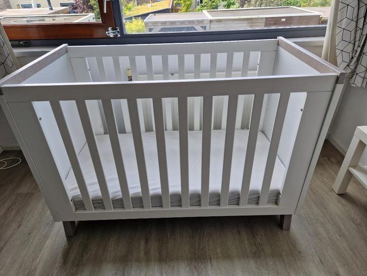 Ledikant Artic 60x120cm inclusief wandplanken, Kinderen en Baby's, Babywiegjes en Ledikanten, Gebruikt, Ledikant, Ophalen
