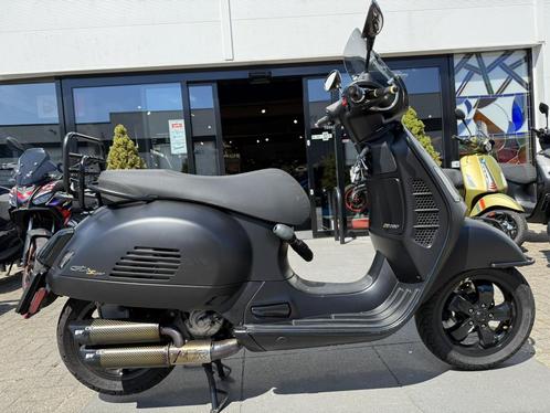 Vespa GTS Super Tech 300cc HPE, Motoren, Motoren | Piaggio, Bedrijf, Scooter, 1 cilinder, Ophalen of Verzenden