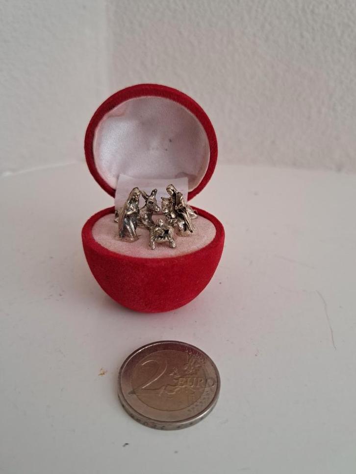 Miniatuur kerstgroep, Antiek en Kunst, Antiek | Religie, Ophalen of Verzenden