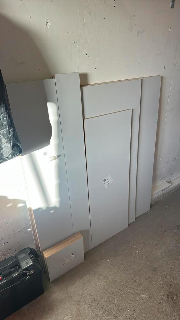 Reststukken MDF gegrond 18 mm, Doe-het-zelf en Verbouw, Hout en Planken, Nieuw, Plank, Overige houtsoorten, Minder dan 200 cm