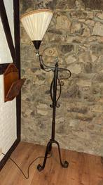 Gietijzeren stalamp met originele kap, Antiek en Kunst, Antiek | Lampen, Ophalen