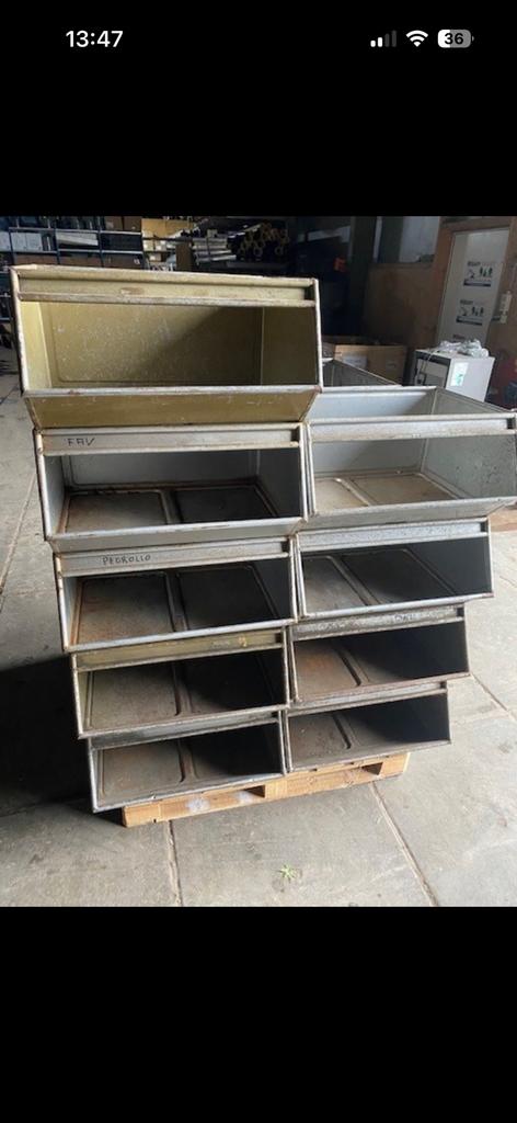 Metalen (opberg) bakken, diverse maten, Doe-het-zelf en Verbouw, Metalen, Ophalen, Gebruikt, IJzer