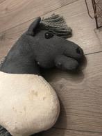2 hobbyhorses, Ophalen of Verzenden