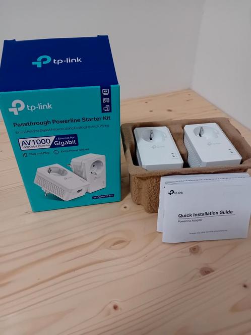 TP-Link AV1000 Gigabit Passthrough Powerline Starter Kit, Computers en Software, Netwerk switches, Nieuw, Ophalen