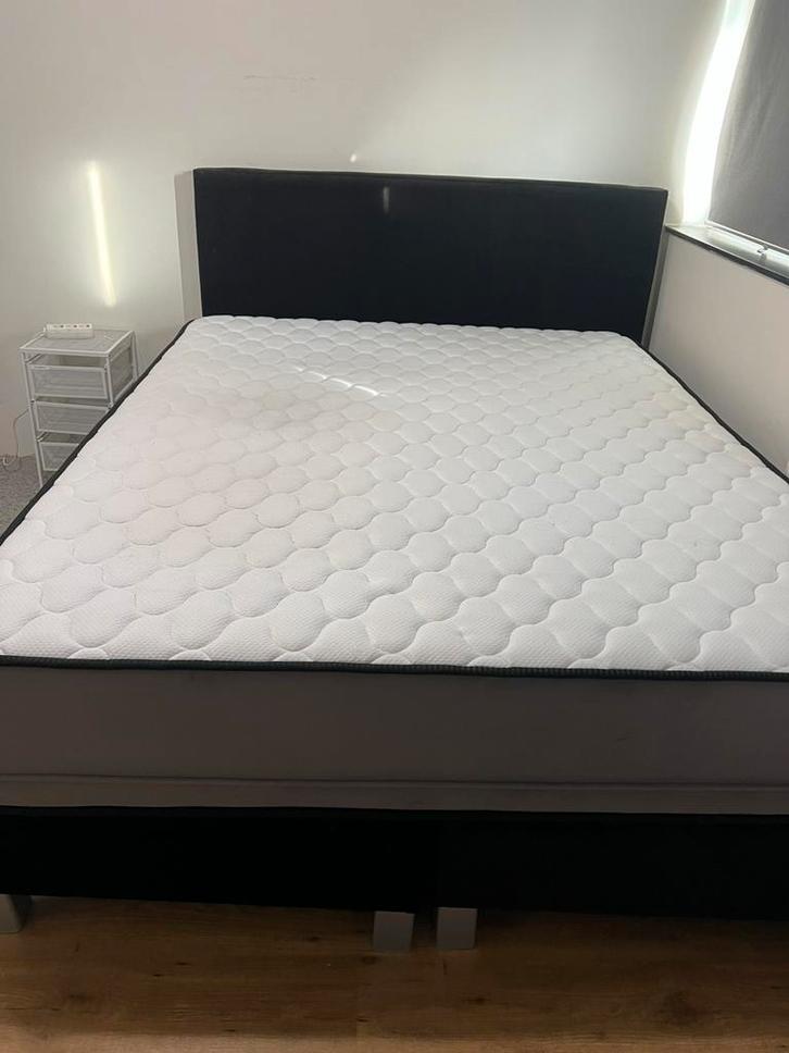 Boxspringbed te koop, Huis en Inrichting, Slaapkamer | Boxsprings, Zo goed als nieuw, 160 cm, Tweepersoons, Ophalen of Verzenden