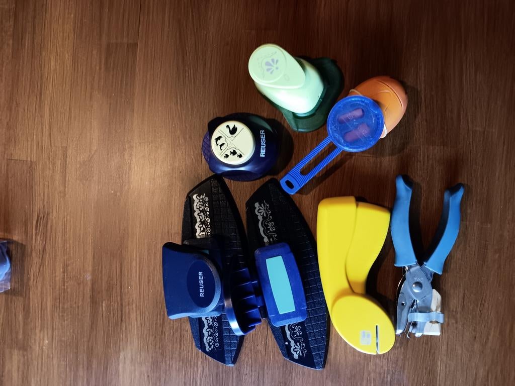 Papier ponsen, Hobby en Vrije tijd, Ophalen of Verzenden, Overige thema's, Overige typen