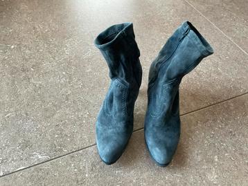 Blauwe suede enkellaarsjes - Peter Kaiser - maat 3,5 (KWF) beschikbaar voor biedingen