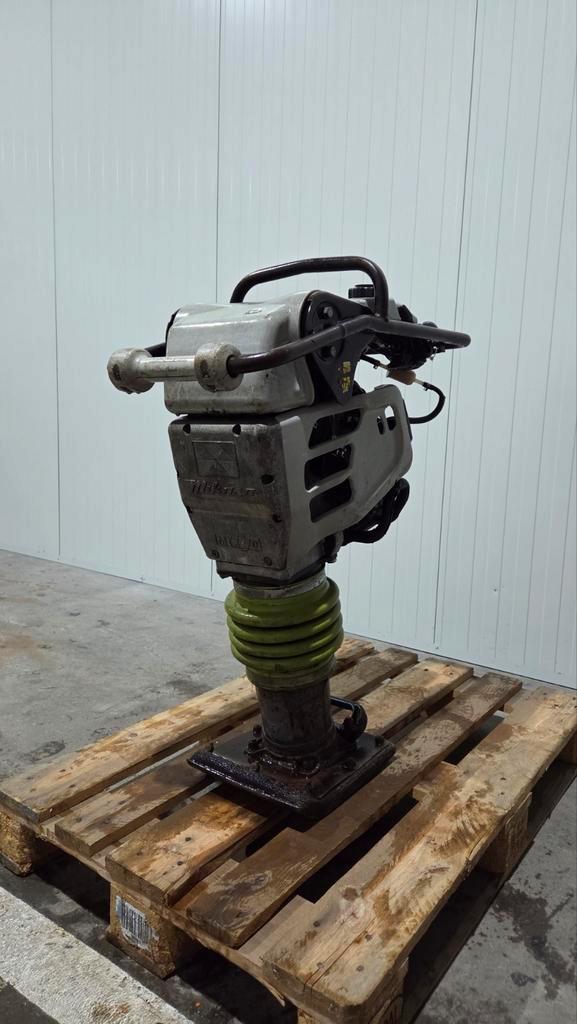 Mikasa MTX-70 Stamper, Tuin en Terras, Hand-tuingereedschap, Zo goed als nieuw, Overige soorten, Ophalen of Verzenden