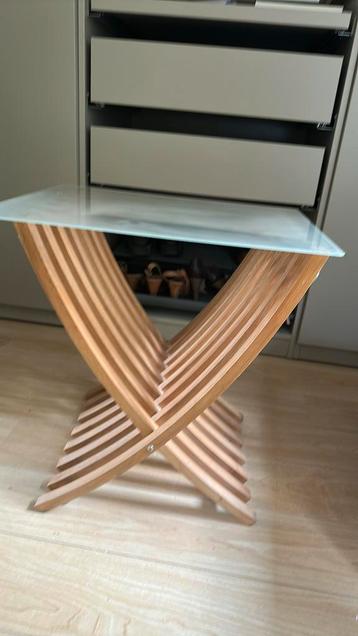 Prachtige bijzet tafeltjes vintage 53x 41 cm beschikbaar voor biedingen