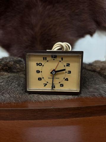 Vintage Electric 2000 Wekker - Duitsland beschikbaar voor biedingen