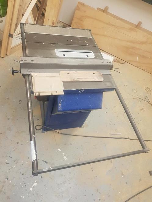 Startrite Zaagtafel 380V, Doe-het-zelf en Verbouw, Gereedschap | Zaagmachines, Gebruikt, Cirkelzaag, 1200 watt of meer, 70 mm of meer