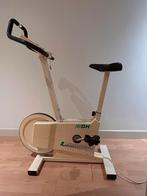 Hometrainer - Perfect voor thuis!, Sport en Fitness, Fitnessapparatuur, Ophalen, Gebruikt, Metaal, Benen