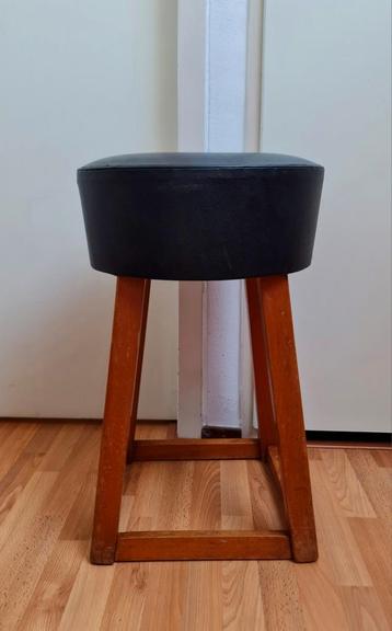 Vintage barkruk café kruk jaren 70 houten onderstel uniek  beschikbaar voor biedingen