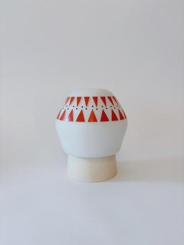 VINTAGE PLAFONDLAMP MET ZWART/ORANJE DETAILS beschikbaar voor biedingen