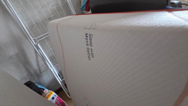 Compleet 1 persoons bed. 90x200, Huis en Inrichting, Slaapkamer | Matrassen en Bedbodems, Zo goed als nieuw, 90 cm, 200 cm, Eenpersoons