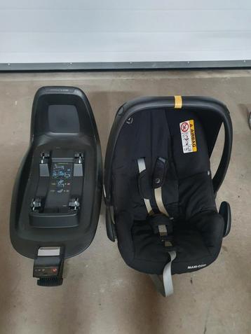 Maxicosi  met isofix steun beschikbaar voor biedingen