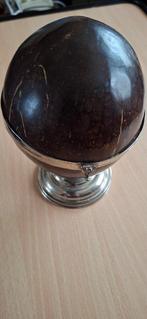 Kokosnoot op verzilverde voet, Ophalen of Verzenden