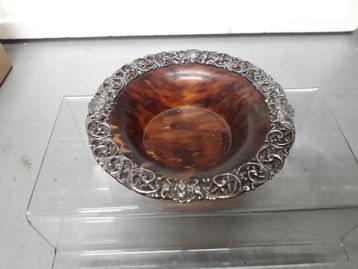 SCHILPAD SCHAALTJE met ZILVER met GEBRUIKSSPOREN voor 20 E beschikbaar voor biedingen