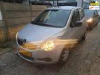 Opel Agila 1.0 Essentia Inruil Mogelijk 61.651 met nap, Auto's, Opel, Origineel Nederlands, Te koop, Zilver of Grijs, 5 stoelen