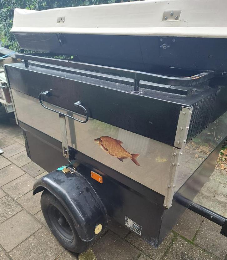 Saris Viskar_Aanhanger wegens stoppen met de  hobby., Watersport en Boten, Hengelsport | Karpervissen, Gebruikt, Overige typen