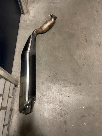 Te koop: Originele uitlaat Honda Hornet 2006 – nette staat beschikbaar voor biedingen