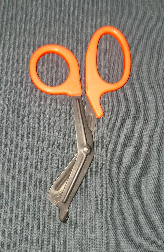 Verbandschaar, Ophalen of Verzenden, Zo goed als nieuw