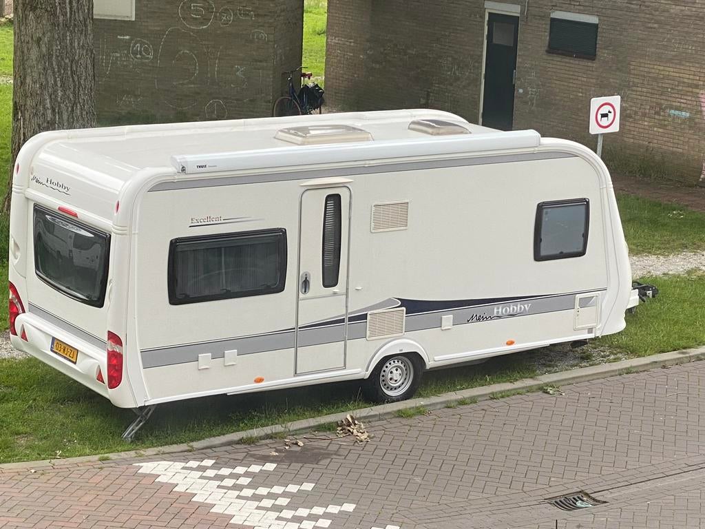 Hobby 540 UFE Excellent 2013 incl. Voortent en Thule Luifel, Omvormbare zithoek, Rondzit, Hobby, Particulier