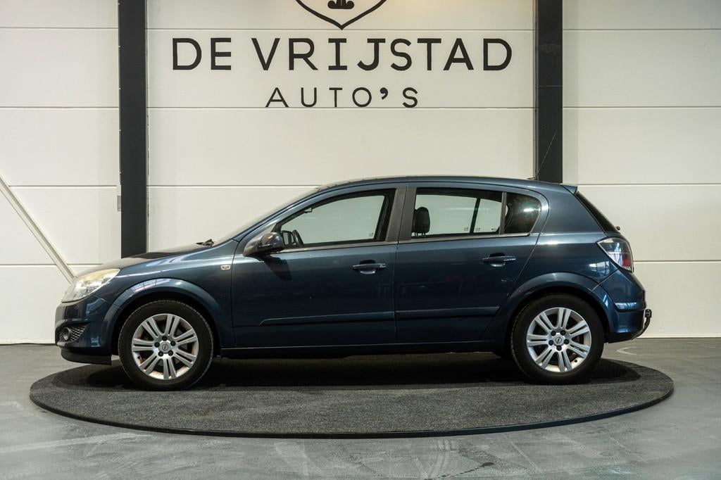 Opel Astra 1.6 Cosmo, Auto's, 15 km/l, Gebruikt, 4 cilinders, 635 kg
