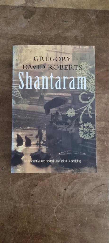 Shantaram - Gregory David Roberts (Roman), Boeken, Romans, Gelezen, Nederland, Ophalen of Verzenden