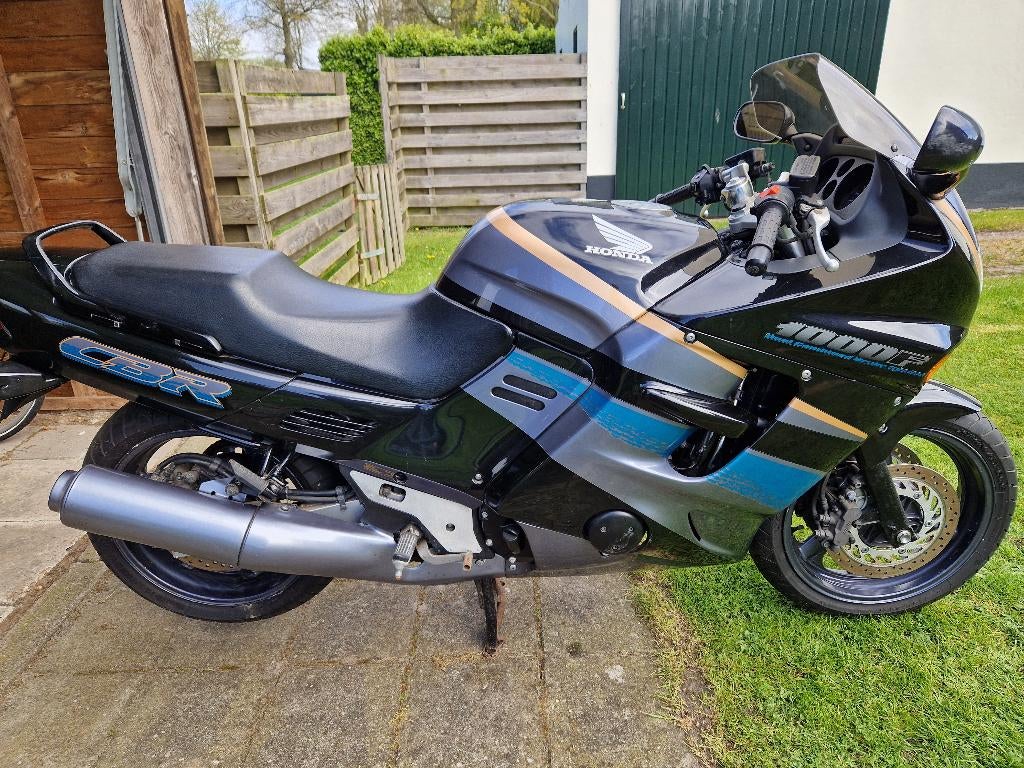 Honda CBR1000F, langere tijd stil gestaan., Motoren, Occasion, 4 cilinders, Motorrijbewijs A, Particulier