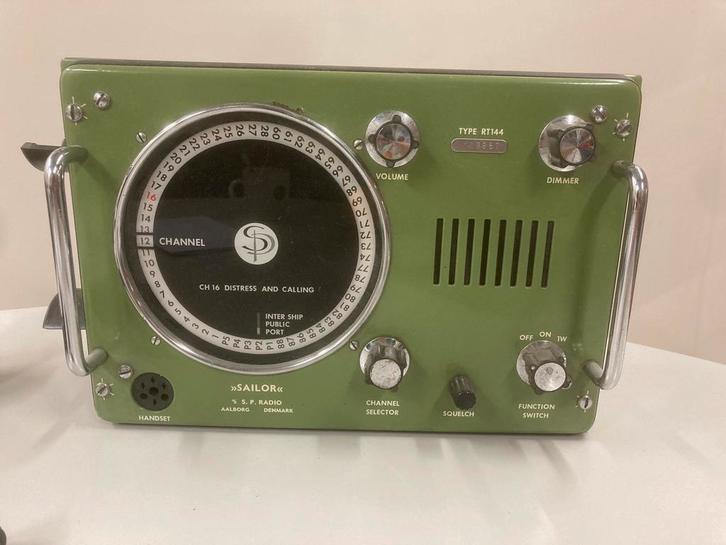 Sailor RT144 zendontvanger, scheepstelefoon, marifoon, Watersport en Boten, Navigatiemiddelen en Scheepselektronica, Gebruikt