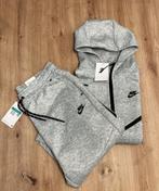 Nike Tech Fleece Trainingspak grijs maat XL – nieuw met tags, Maat 56/58 (XL), Ophalen of Verzenden, Zo goed als nieuw, Grijs