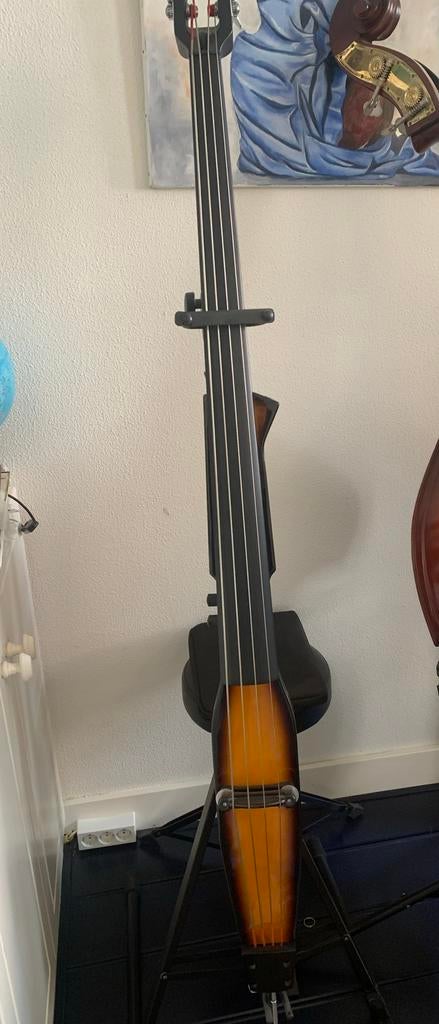 Elektrische studie contrabas - Ideaal voor oefenen, Muziek en Instrumenten, Ophalen, Gebruikt, Overige formaten