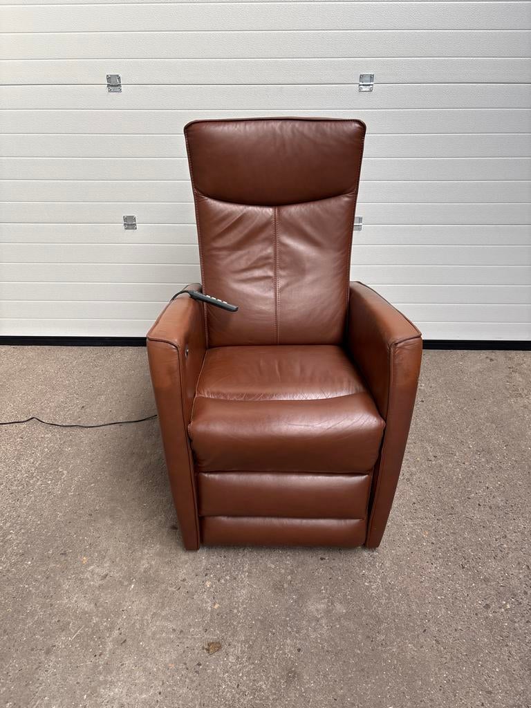 Prominent Relaxstoel Sta-op Stoel - Bruin Leer, Huis en Inrichting, Fauteuils, Ophalen, Kunststof, Gebruikt, Nvt