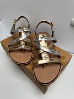 Dames sandalen uGg, Kleding | Dames, Schoenen, Ophalen of Verzenden, Zo goed als nieuw, Sandalen of Muiltjes