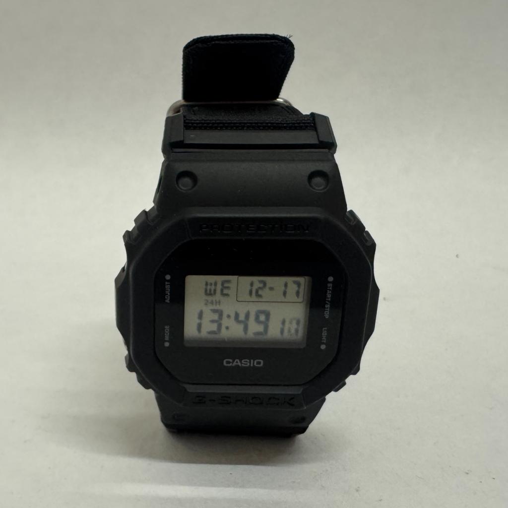 Casio G-Shock DW-5600UE, Sieraden, Tassen en Uiterlijk, Horloges | Heren, G-shock, Zo goed als nieuw, Support@gshock.com, 529 5th Ave
New York, NY 10017
USA