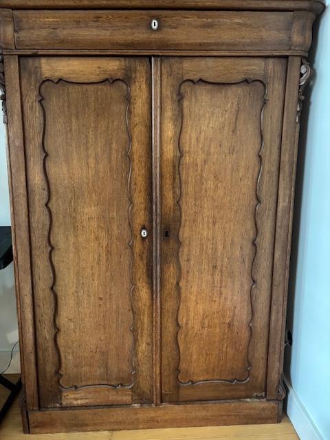 Antieke kast, Ophalen