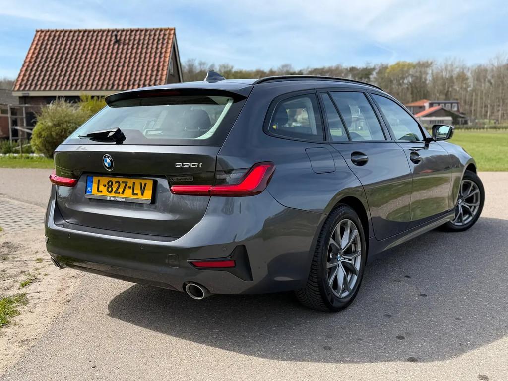 BMW 3 Serie Touring 330i High Executive / Autom € 28.888,0, Auto's, BMW, Automaat, 1998 cc, Gebruikt, 4 cilinders