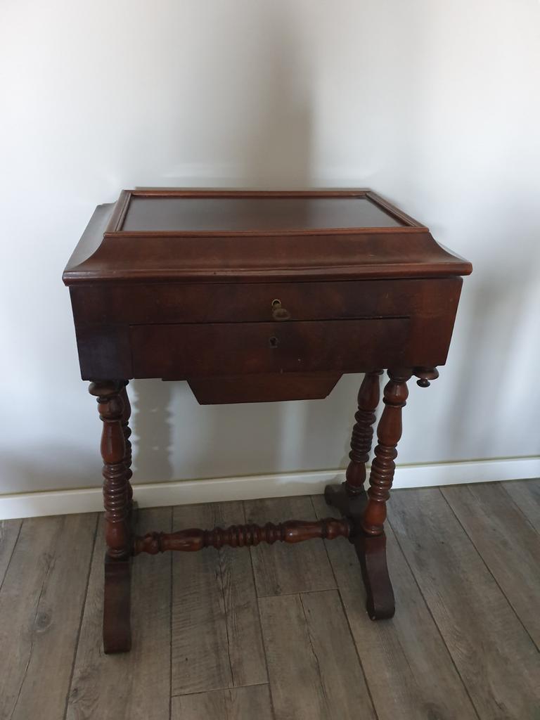 Antiek mahonie naaitafel biedermeier., Antiek en Kunst, Ophalen of Verzenden