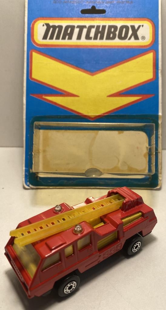 Matchbox 22F-18 Blaze Buster, Bulgarije, Ophalen of Verzenden, Zo goed als nieuw, Bus of Vrachtwagen