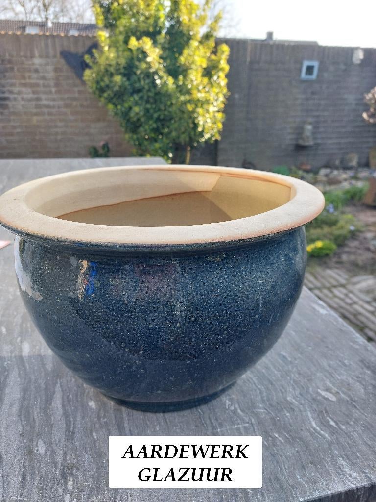 BLOEMPOT GROOT, AARDEWERK GEGLAZUURD BLAUW I.G.S., Tuin en Terras, Bloempotten, Ophalen, Gebruikt, Rond, Minder dan 40 cm